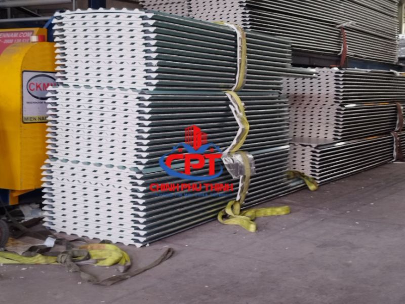 Tôn Việt Nhật tại Đại lý Chinh Phú Thịnh